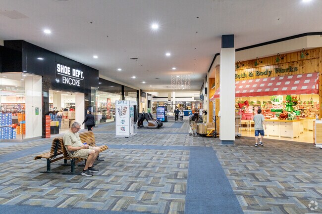 Sonia Quarters is only a short drive from the Alexandria Mall.