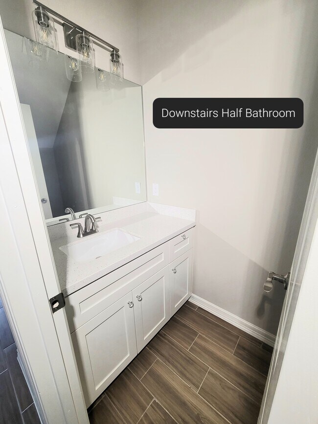 4718 W Huckleberry St unit 3, Edinburg, TX 78541 - photo 6