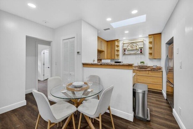 1317 NE 1st Ave, Fort Lauderdale, FL 33304 - photo 5