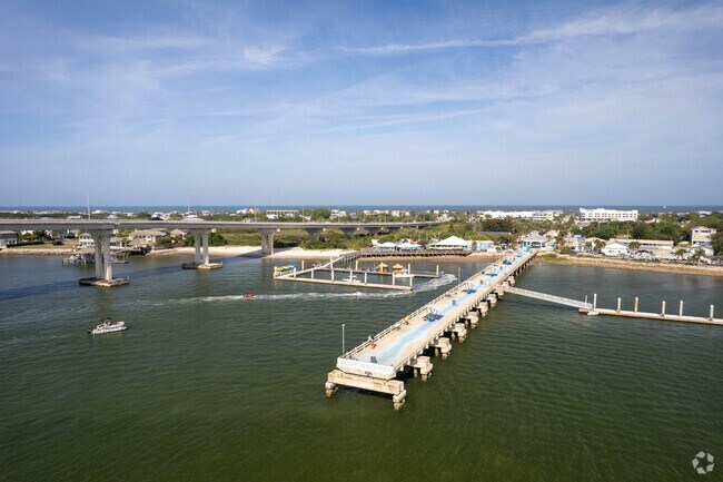 Find some time for peace and quite at the Vilano Beach Fishing Pier.