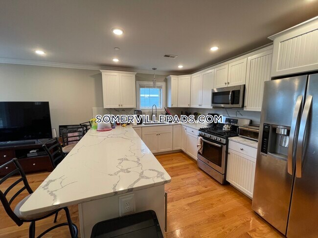 116-118 Holland St.
