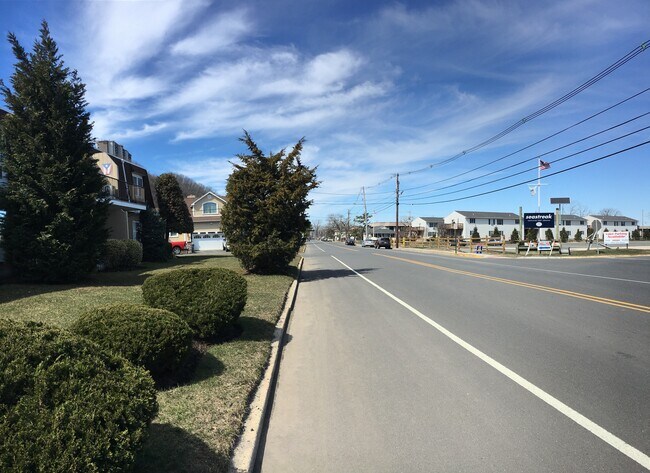directly across the street to the seastreak ferry