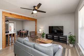 610 SE Moberly Ln, Bentonville, AR 72712