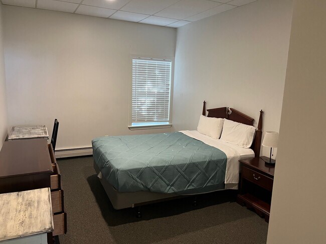 63 Winter St unit 102, Saco, ME 04072 - photo 7