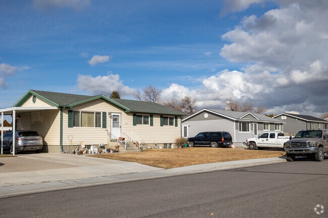 Ramblers cottages bungalows and ranches can all be found just blocks from downtown Chubbock.