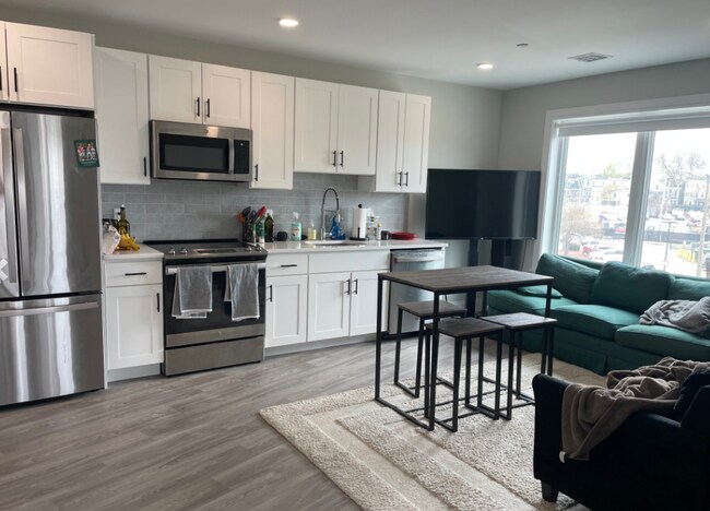 210 Old Colony Ave unit 609, Boston, MA 02127 - photo 3