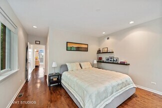 23 N Racine Ave Unit 434, Chicago, IL 60607