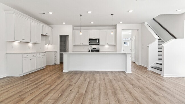 138 Yorkshire Dr unit 36485617, Moncks Corner, SC 29461 - photo 6