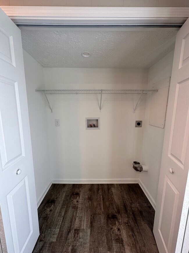 2837 Louisville Rd unit C, Louisville, TN 37777 - photo 7