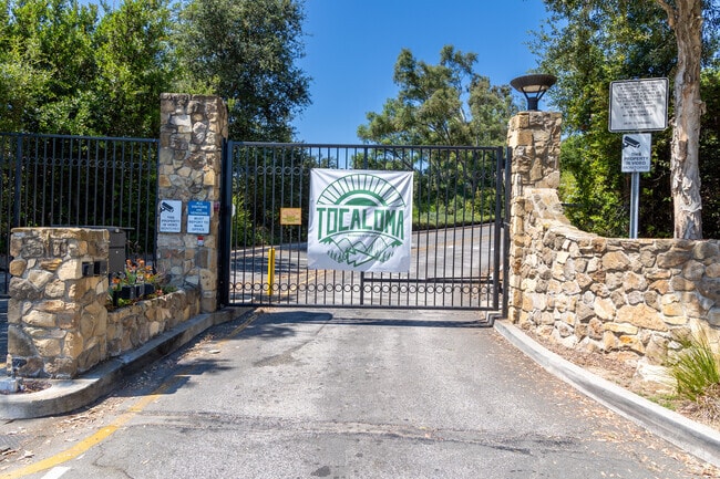 Berkeley Hall School