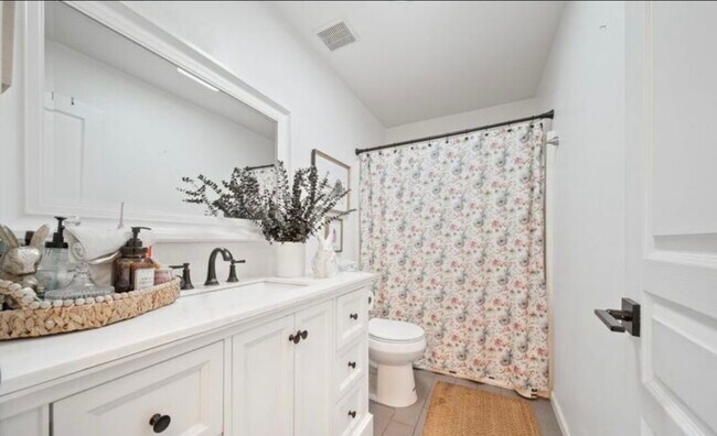 1900 Rancho Frontera Ave unit F44, Calexico, CA 92231 - photo 3