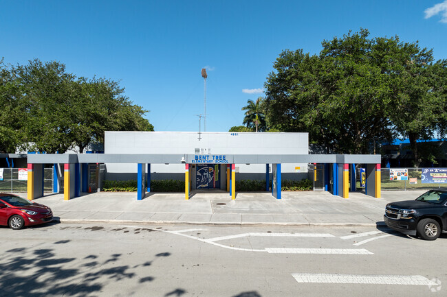 The Bent Tree Elementary School main entrance.
