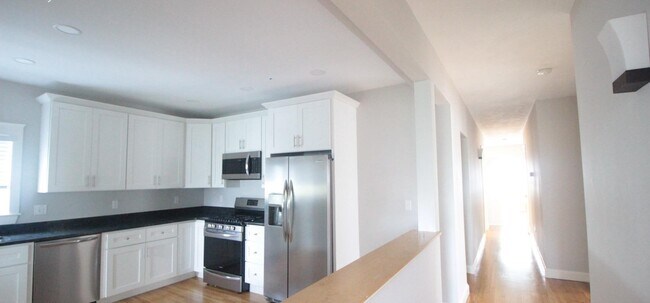 1433 Cambridge St unit 1433 Cambridge Stree, Cambridge, MA 02139 - photo 2