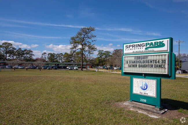 Spring Park Elementary School serves students in the Spring Park neighborhood.
