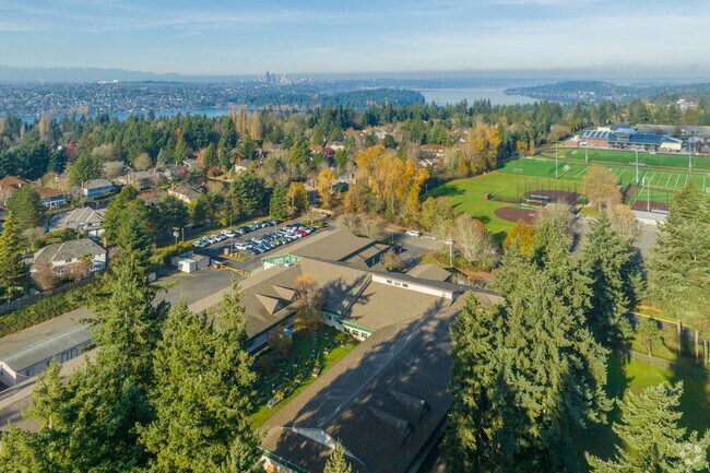 Lakeridge Elementary School serves kids in the area.