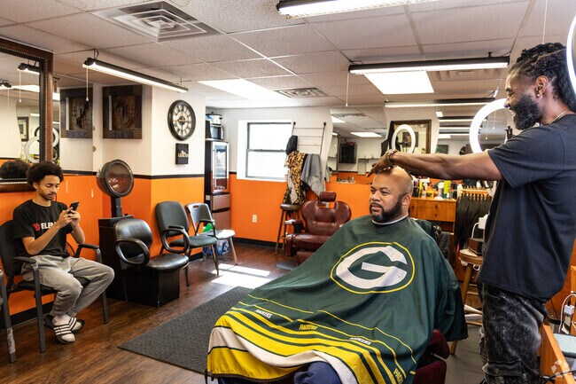 Stop upstairs at the Uppa Yard for a quick trim.