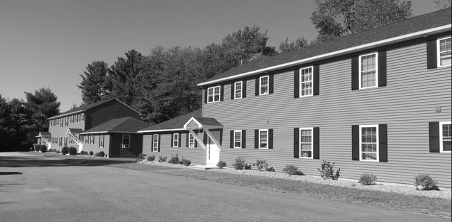 28 Quaboag St unit 12, Brookfield, MA 01506 - photo 2