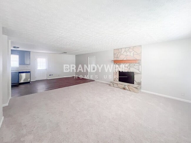 3810 Rock Hollow Ct, Conley, GA 30288 - photo 3