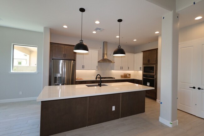 2014 W Rowel Rd, Phoenix, AZ 85085 - photo 4