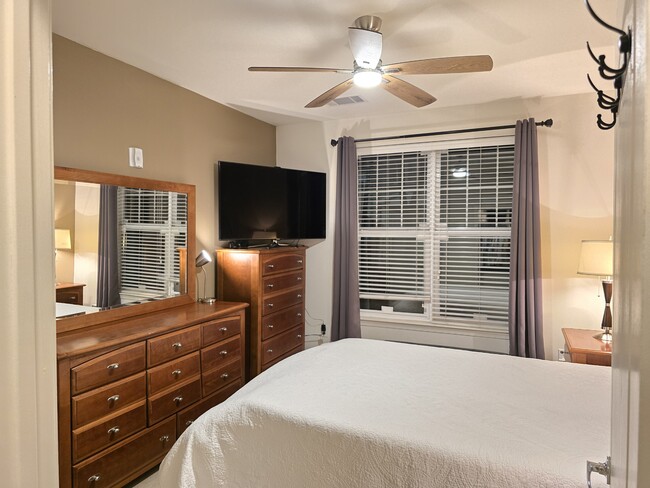 Grande at Riverview unit 3101, Conshohocken, PA 19428 - photo 2