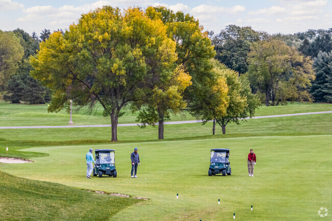 Avid golfers in Highland have access to Bishops Bay Country Club in Middleton, WI.
