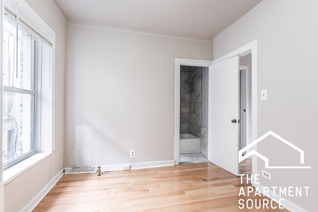 5662 N Ridge Ave unit 2B, Chicago, IL 60660 - photo 5