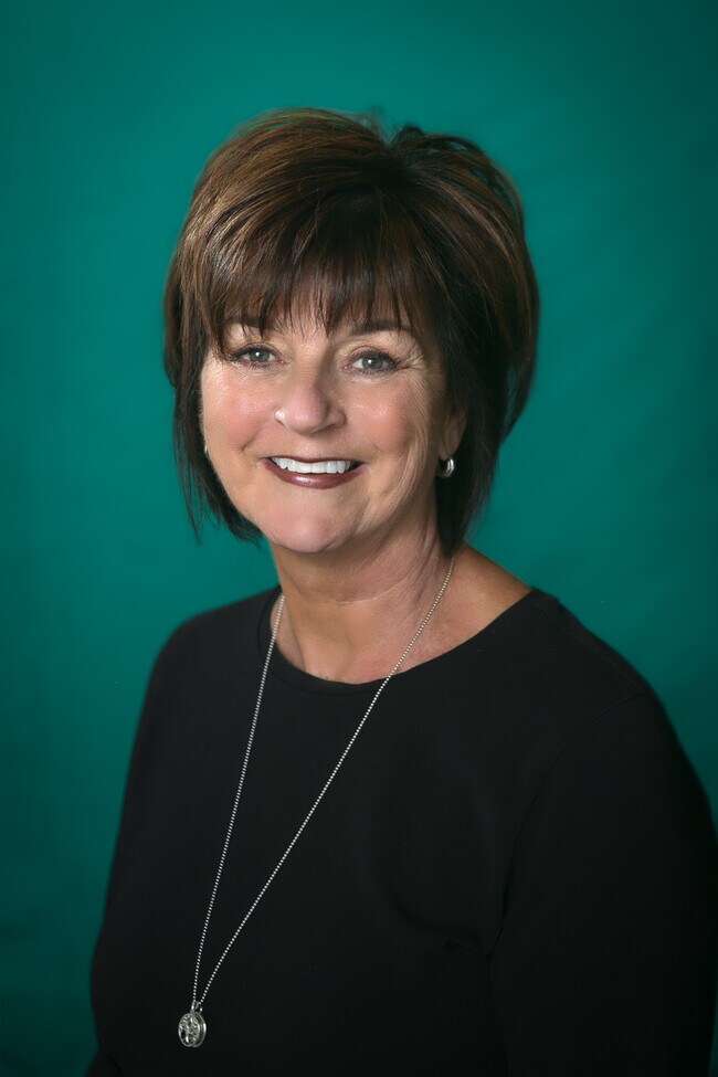 Deb Hooks