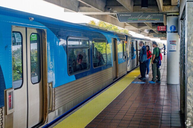 The Metrorail allows for easy transit to the airport or Downtown area.