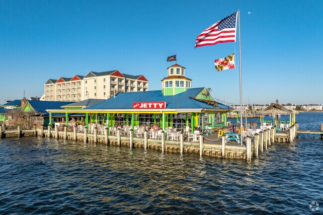 The Jetty in Grasonville has great food and drinks right on the water.