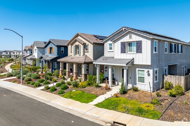 Find your dream Craftsman-style home in The Ranch at Sunridge.