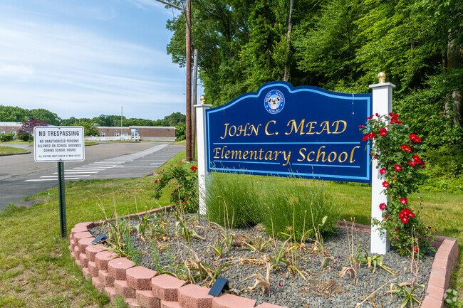 Ansonia's Mead School serves students in pre-K through 5th grade.