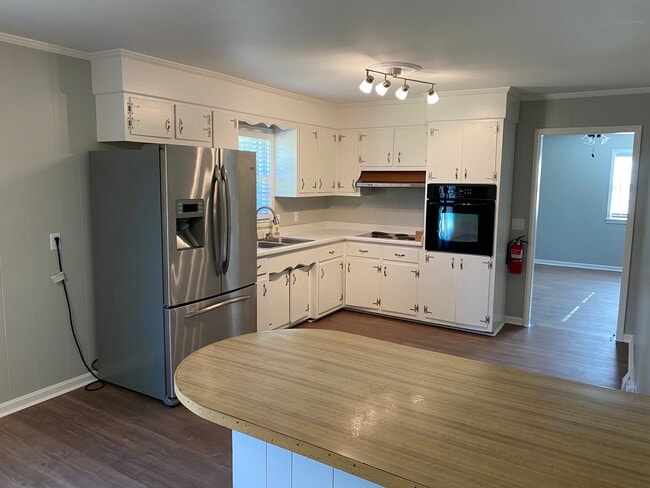 Kitchen ftom living room