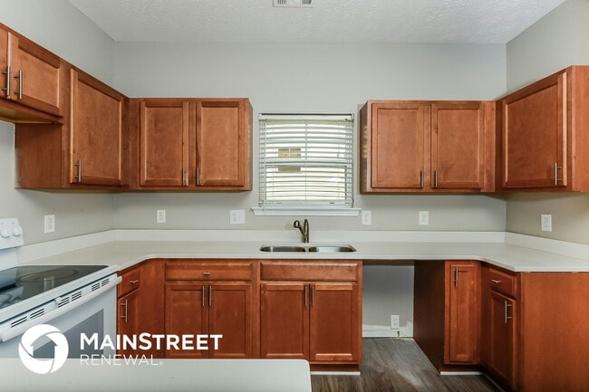 4683 Highpoint Ln, Atlanta, GA 30349 - photo 7