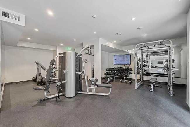 5845 Interceptor St unit N, Los Angeles, CA 90045 - photo 7