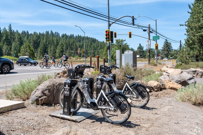 Bike share stations support easy, car‑free trips around Truckee.