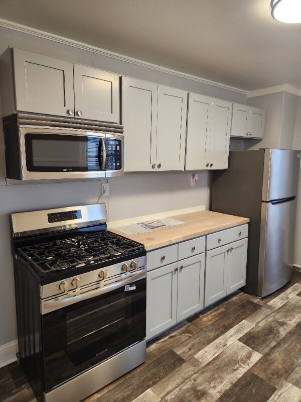 958 E Princess St, York, PA 17403 - photo 7