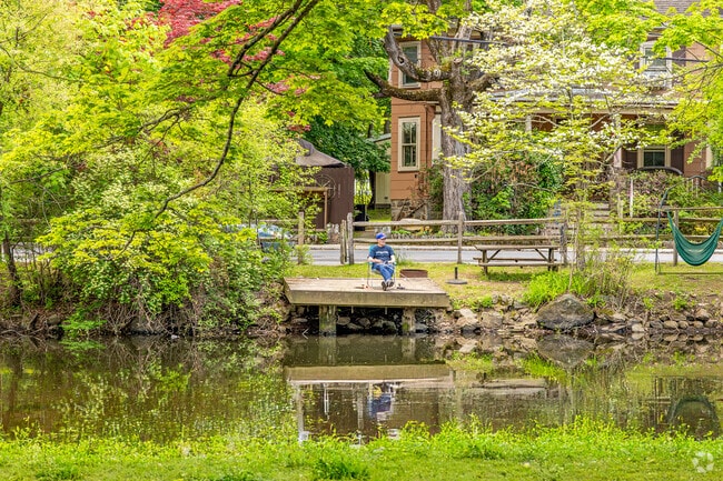 Stillness like this doesn’t come easy in most places—but in Califon, it’s part of the daily rhythm.