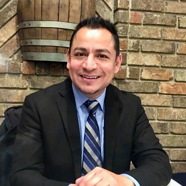 Agent Photo