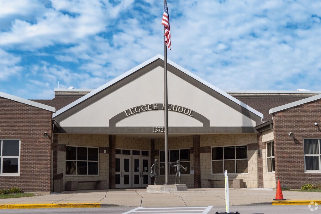 Welcome to Leggee Elementary School in Del Webbs Sun City.