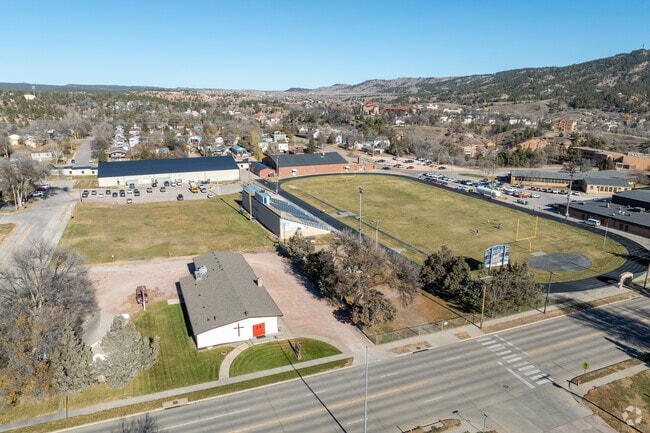 A welcoming campus at Hot Springs High School in Hot Springs SD.
