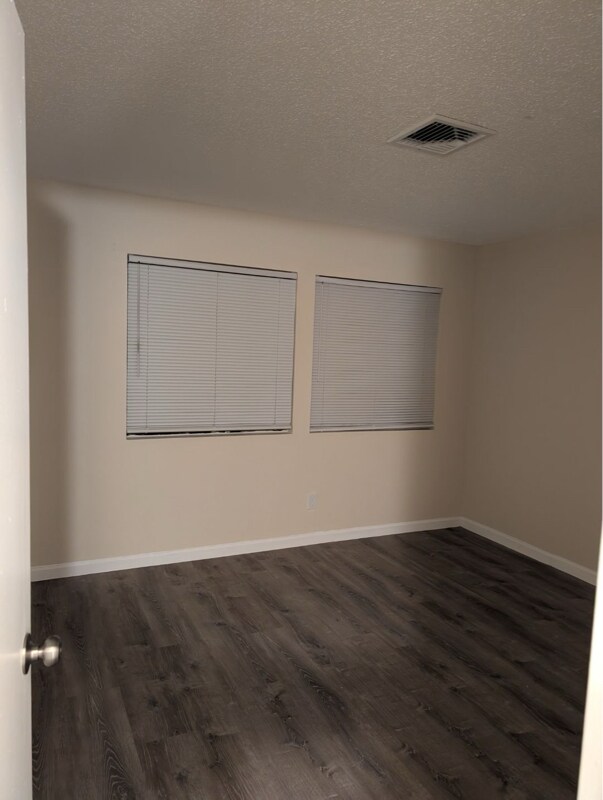 305 Calle Amistosa, Brownsville, TX 78520 - photo 4