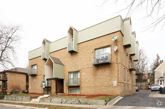 1021 Vaughn St, Ann Arbor, MI 48104