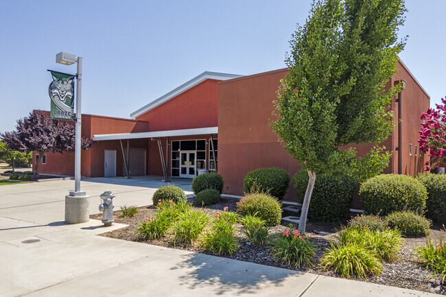 The entrance to at Oraze Elementary School in Fresno.