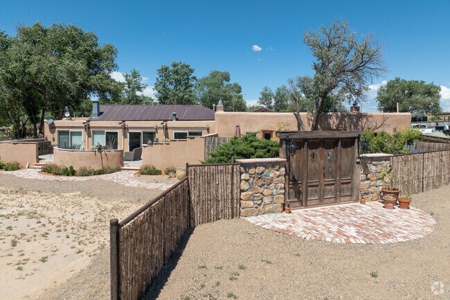 Since Galisteo is filled with artists you will see homes with beautiful unique touches.