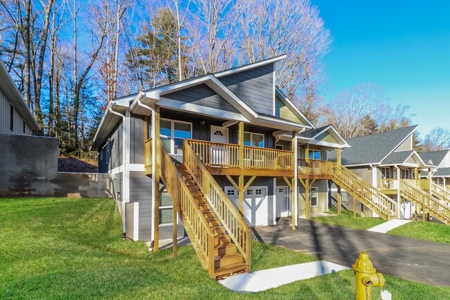 508 Sycamore Br Rd, Biltmore Forest, NC 28803 - photo 2