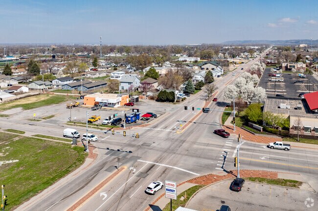 North 16th Street connects Stan Bahnsen Park to downtown Council Bluffs and I-29.
