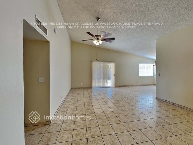 7517 W Mercer Ln, Peoria, AZ 85345 - photo 3