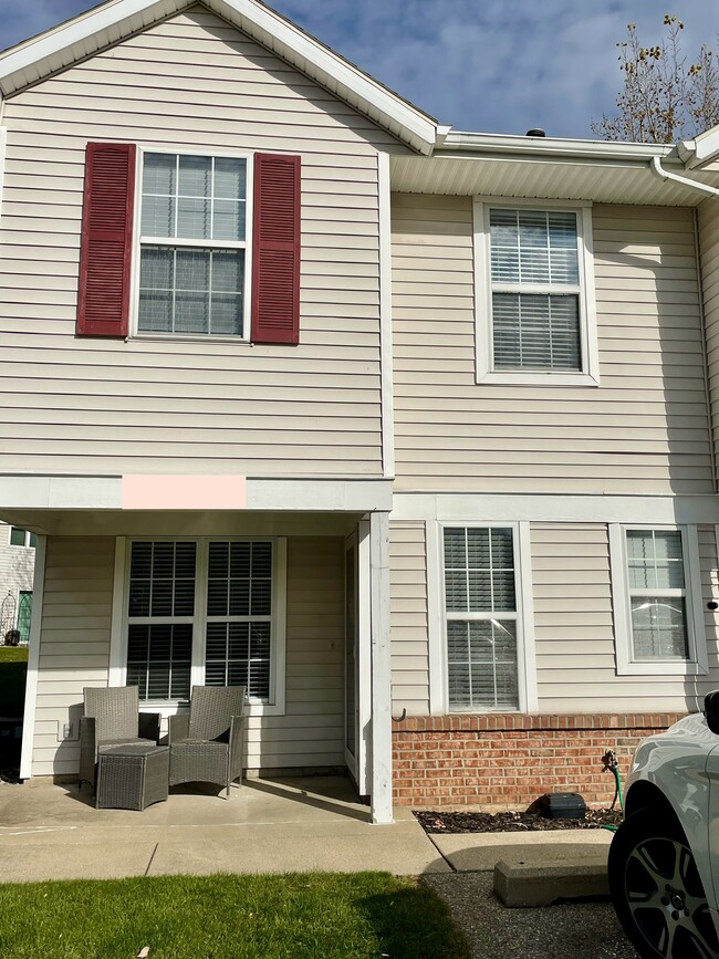 7014 S Cannon Place Dr unit 7014 S Cannon Place, Rockford, MI 49341 - photo 2