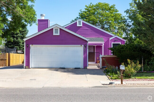 If you are looking to buy a first home, Highline Villages is a perfect place to start.