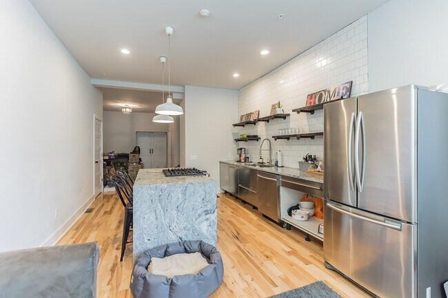 1152 S 12th St unit 1, Philadelphia, PA 19147 - photo 4